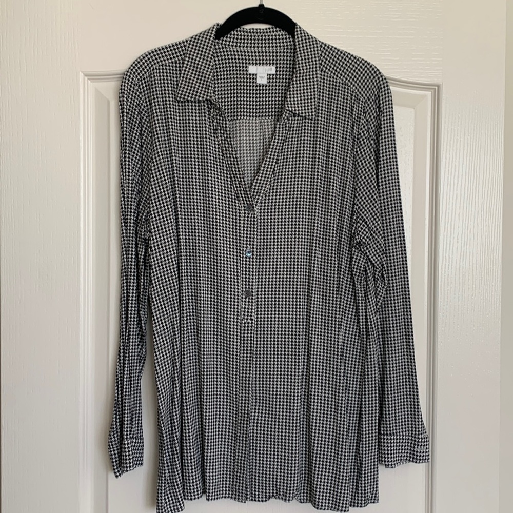 J Jill Long-sleeved Houndstooth Top